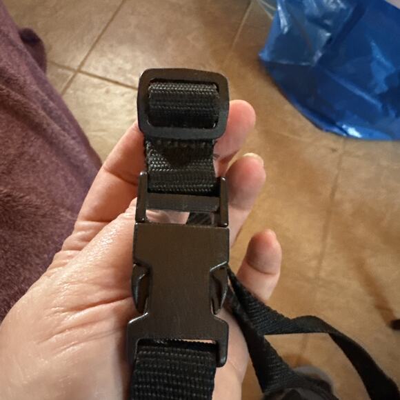 Syscom VM-2003 4 inch TFT LCD Monitor - Picture 11 of 11